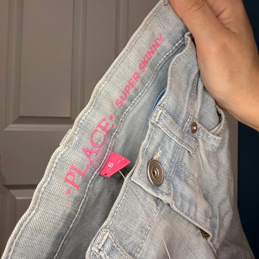 The Childrens Place‎ Girls Super Skinny Jeans Light Wash Denim Size 6 NWT